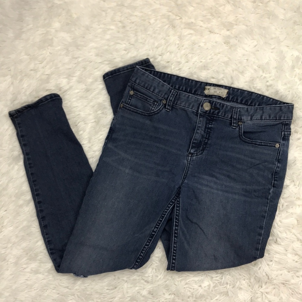 Free People Skinny Jeans Distressed Knees
